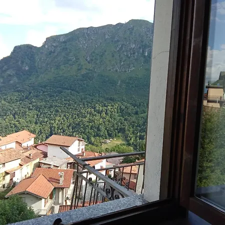 Casa de Férias Il Girasole Sul Di Garzeno